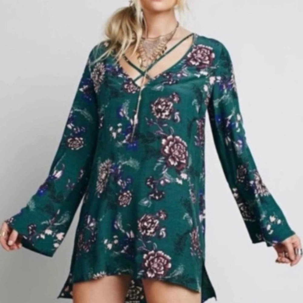Free People Heartbeat Long Bell Sleeved Emerald Green‎ Floral Tunic Size XS Boho